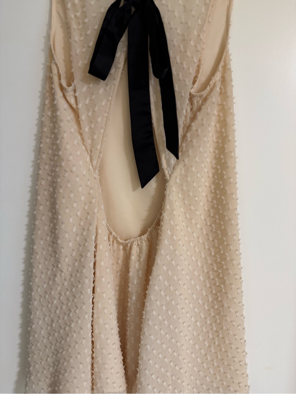 DV Dolce Vita Cream Textured Open Back Shift Dress | Small - Picture 6 of 7